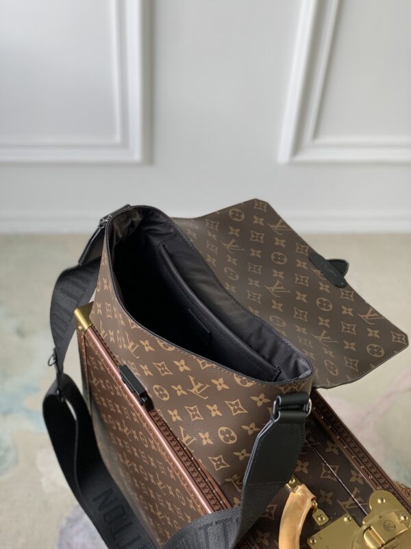 LV S-Cape Postman Bag - Image 7