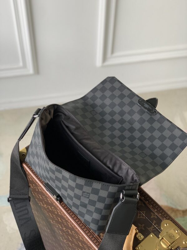 LV S-Cape Postman Bag - Image 7