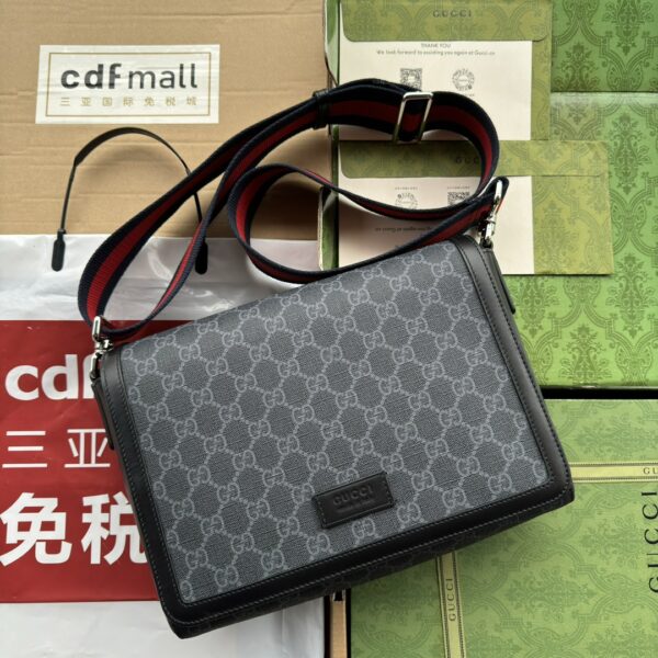 GUCCI Supreme bag