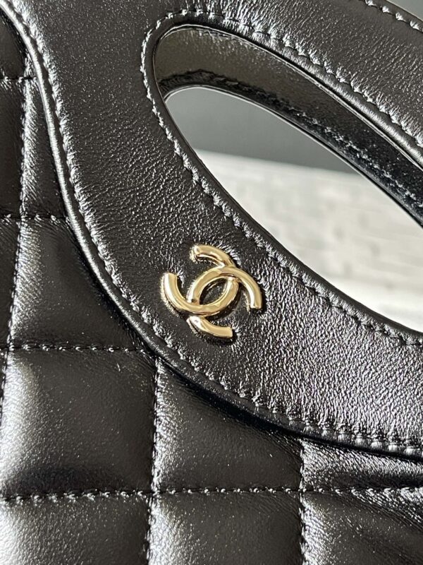 CHANEL mini 31 bag - Image 5