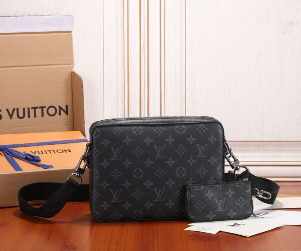 LV Trio Postman Bag - Image 3