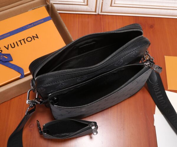 LV Trio Postman Bag - Image 8