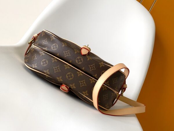 LV SAUMUR handbag - Image 3