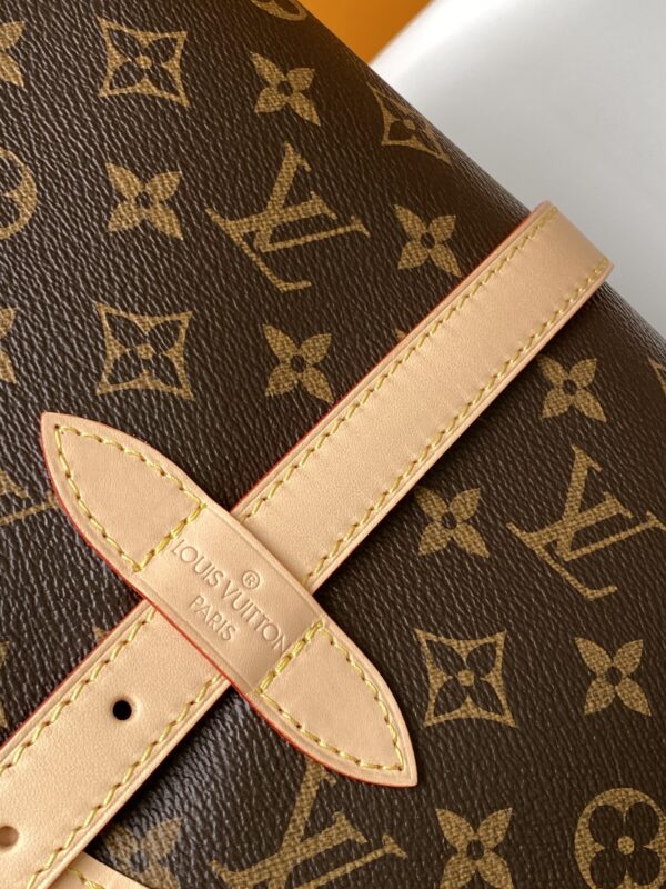 LV SAUMUR handbag - Image 4