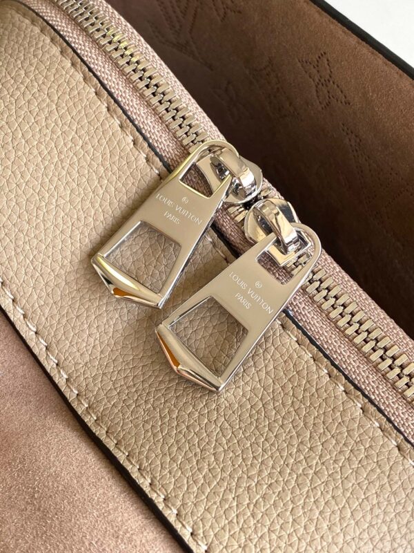 LV flore handbag - Image 6