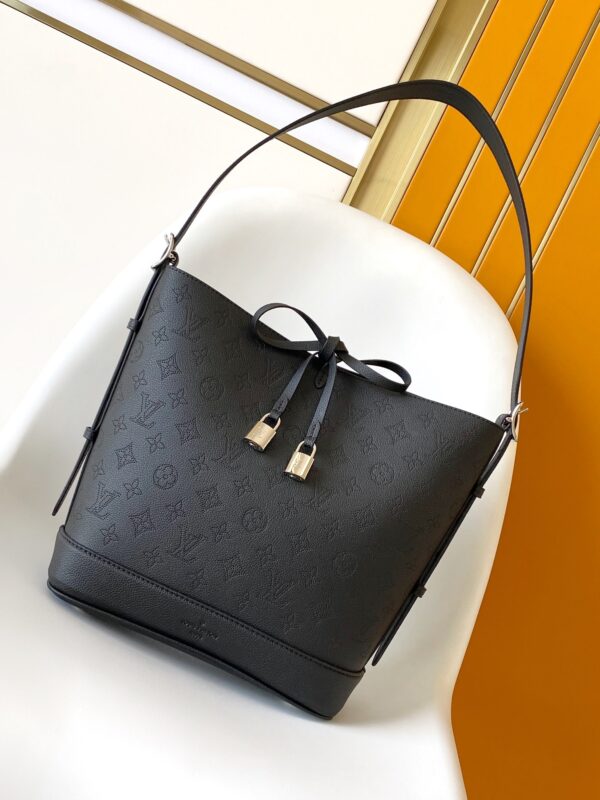 LV flore handbag