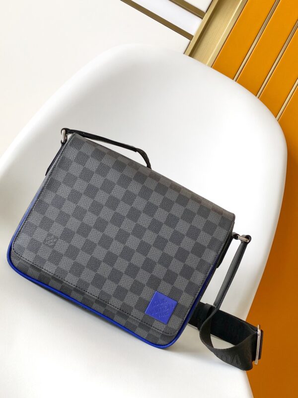 LV District Postman Bag