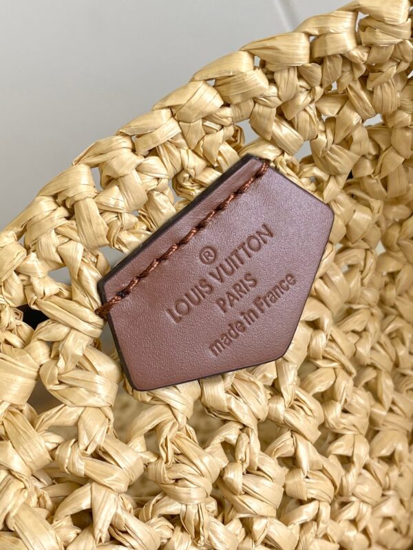 LV ONTHEGO bag - Image 4