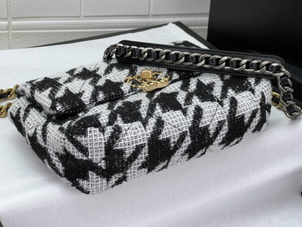 CHANEL plush handbag series - Image 5