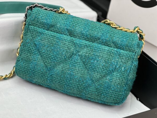 CHANEL plush handbag series - Image 3