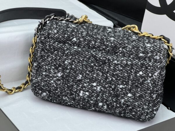 CHANEL plush handbag series - Image 4