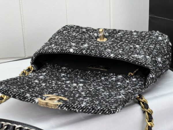 CHANEL plush handbag series - Image 5