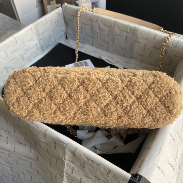 Chanel Large Lamb Wool Shell Bag - Image 5