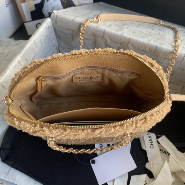 Chanel Large Lamb Wool Shell Bag - Image 6