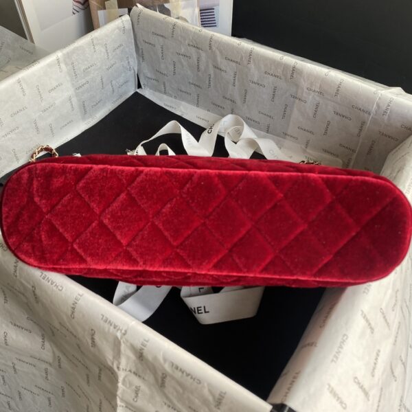 Chanel Large Lamb Wool Shell Bag - Image 5
