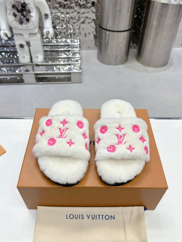 LV Paseo Comfort flat shoes