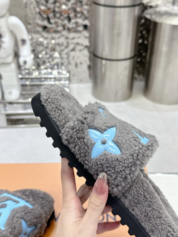 LV Paseo Comfort flat sandals - Image 7