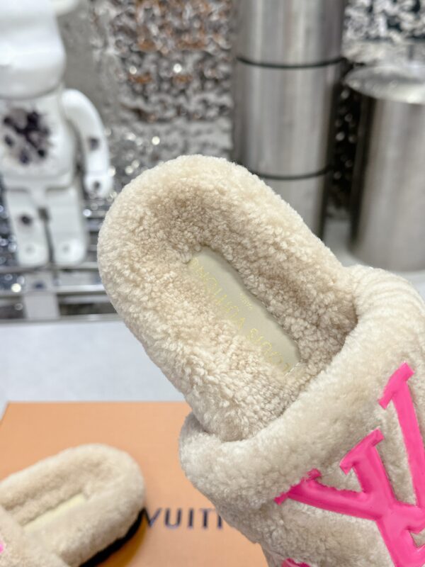 LV Paseo Comfort flat sandals - Image 5