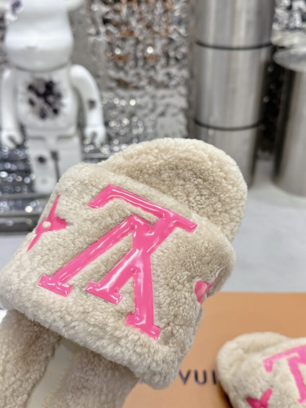 LV Paseo Comfort flat sandals - Image 6