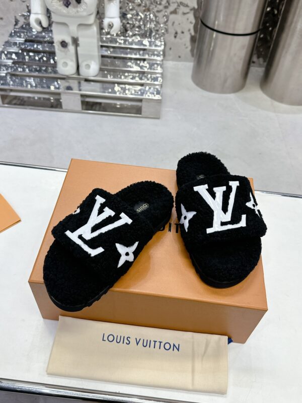 LV Paseo Comfort flat sandals - Image 3