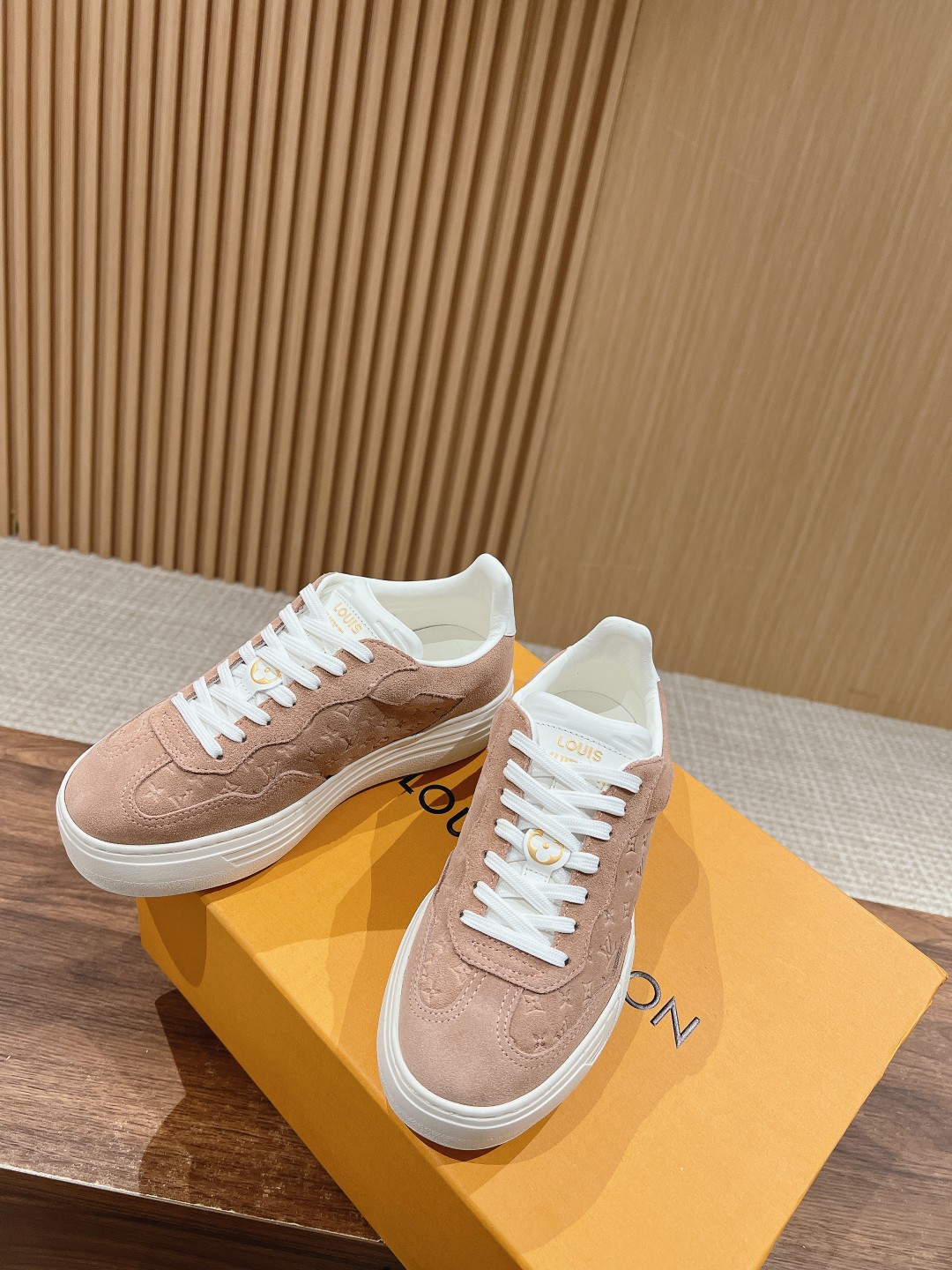 LV Discovery shoe - Image 3