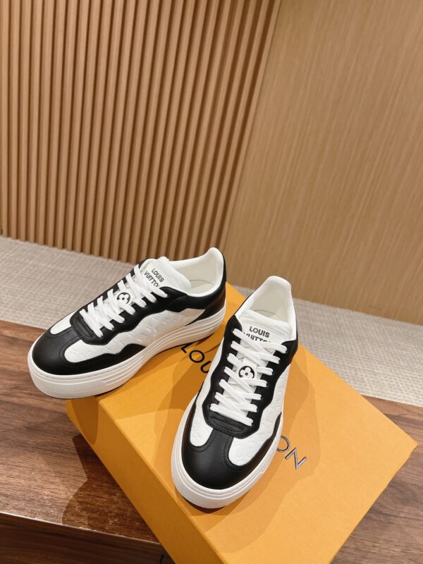 LV Discovery shoe - Image 3