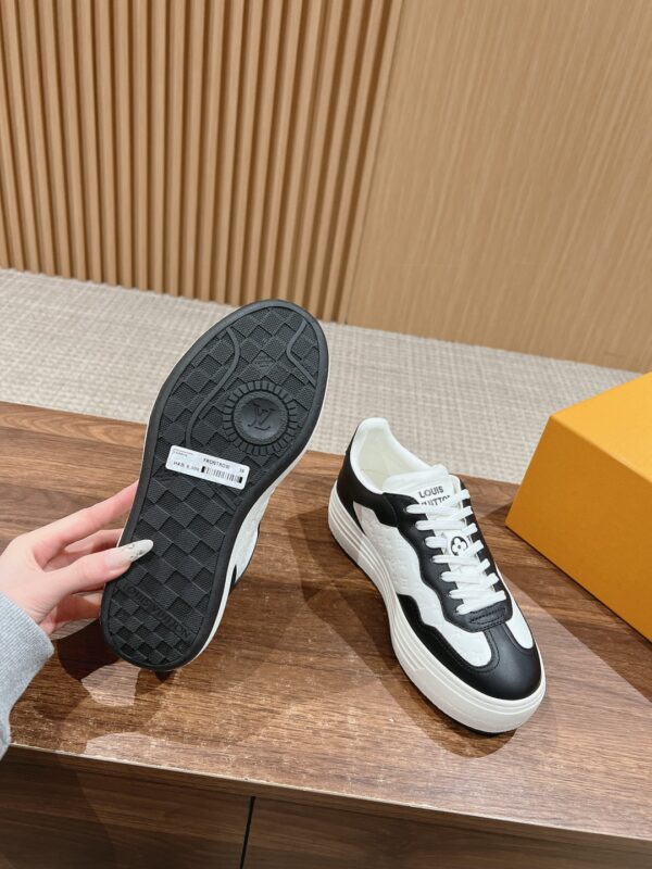 LV Discovery shoe - Image 8