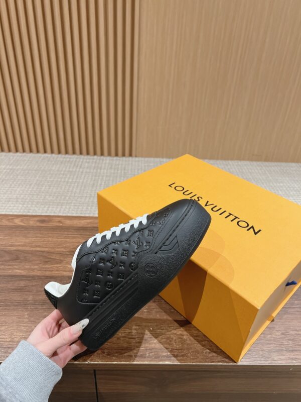 LV Discovery shoe - Image 3