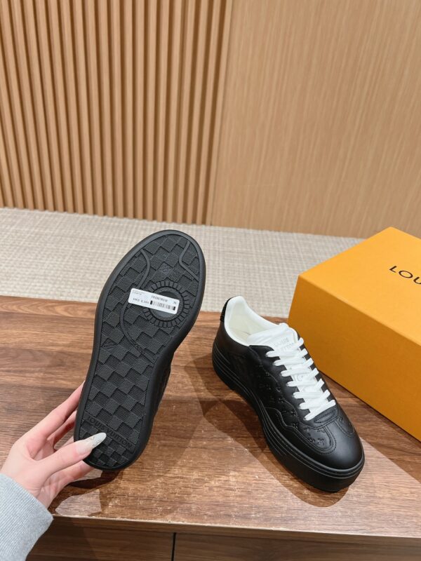 LV Discovery shoe - Image 8