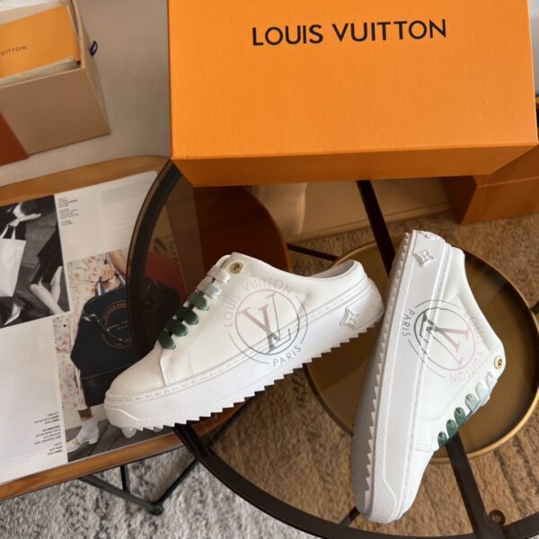 LV Cute Little White Shoes - Image 7