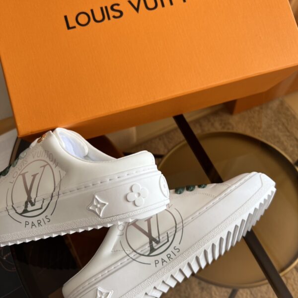 LV Cute Little White Shoes - Image 8