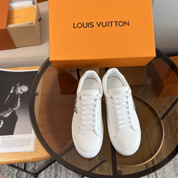 LV Cute Little White Shoes
