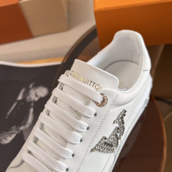 LV Cute Little White Shoes - Image 9