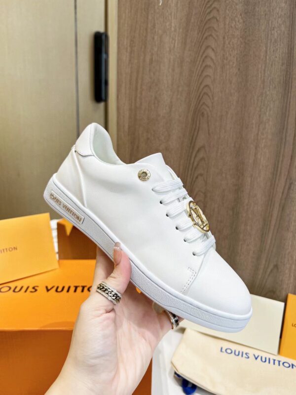 LV Fashion Versatile Board Shoes - Image 2