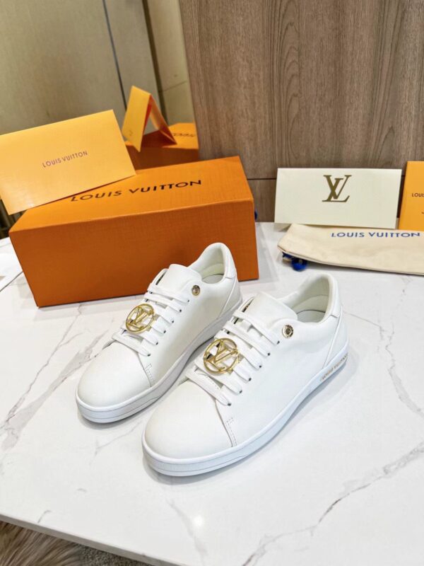 LV Fashion Versatile Board Shoes - Image 3