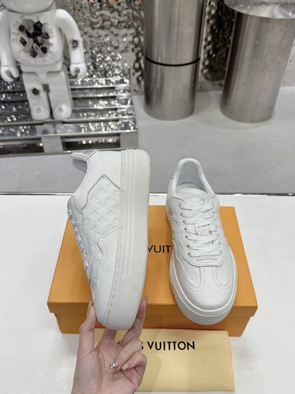 LV GROOVY PLATFORM Sneakers - Image 3