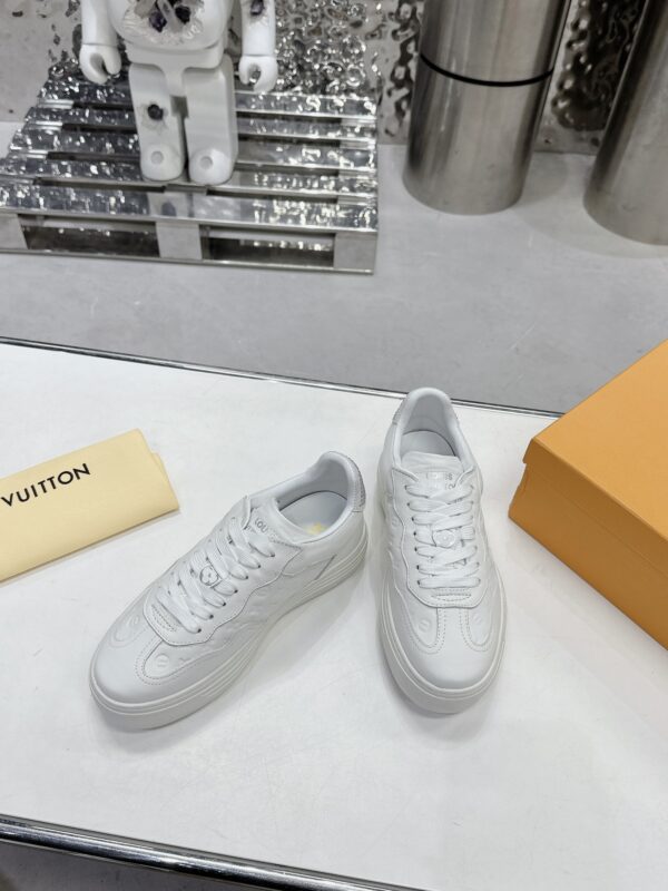 LV GROOVY PLATFORM Sneakers - Image 4