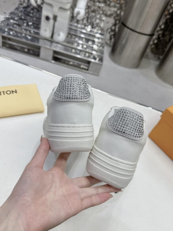 LV GROOVY PLATFORM Sneakers - Image 5