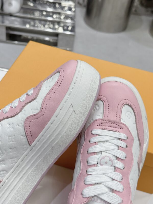 LV GROOVY PLATFORM Sneakers - Image 4