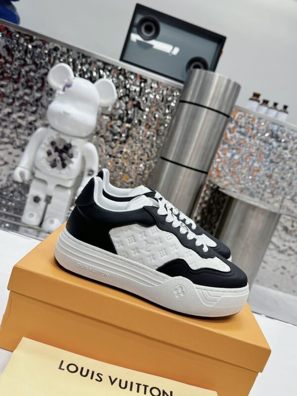 LV GROOVY PLATFORM Sneakers - Image 2