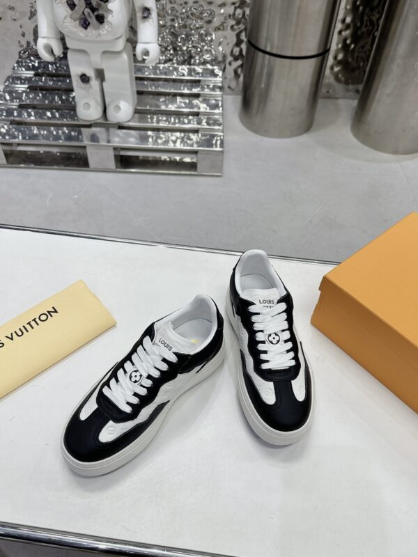 LV GROOVY PLATFORM Sneakers - Image 4
