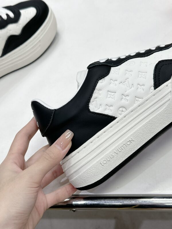LV GROOVY PLATFORM Sneakers - Image 7