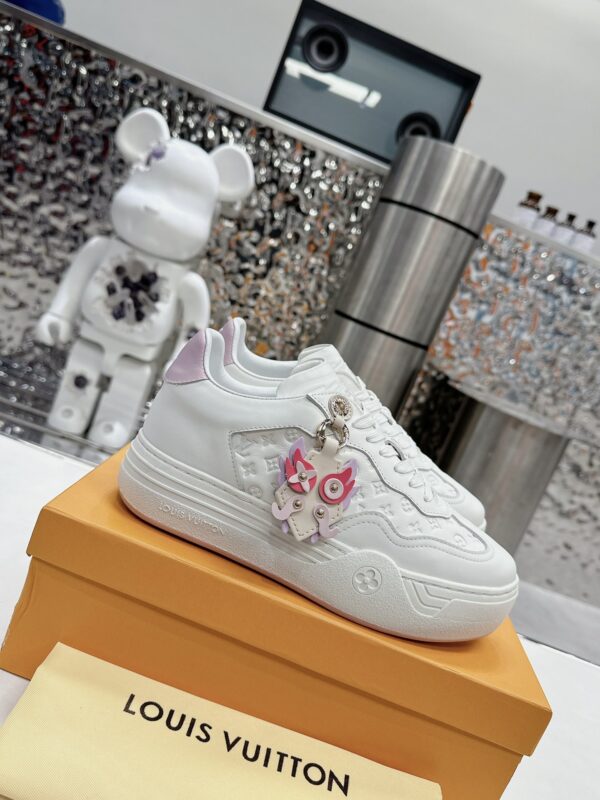 LV GROOVY PLATFORM Sneakers - Image 2