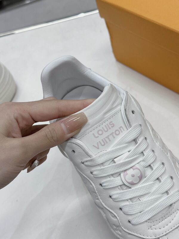 LV GROOVY PLATFORM Sneakers - Image 5