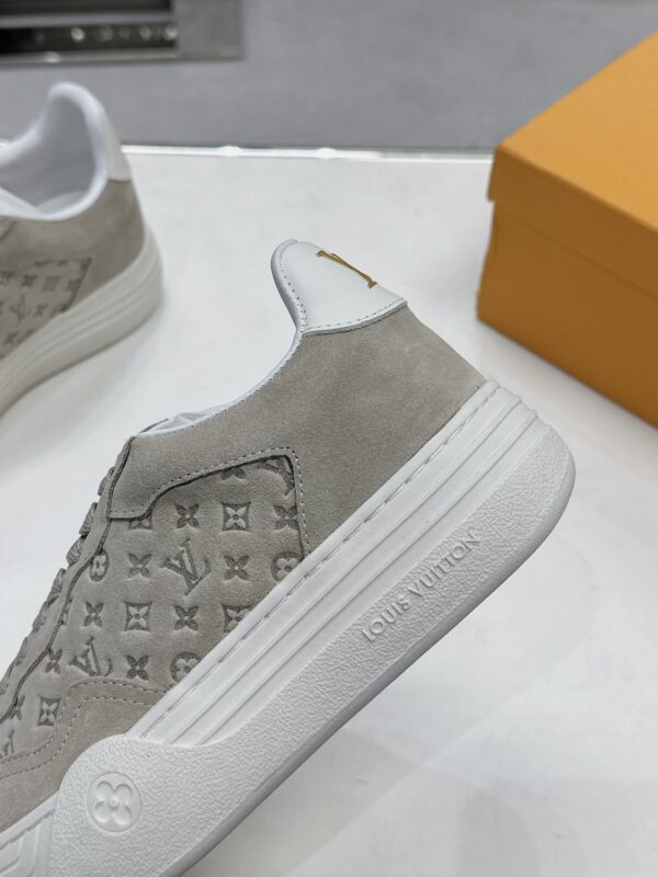 LV GROOVY PLATFORM Sneakers - Image 5