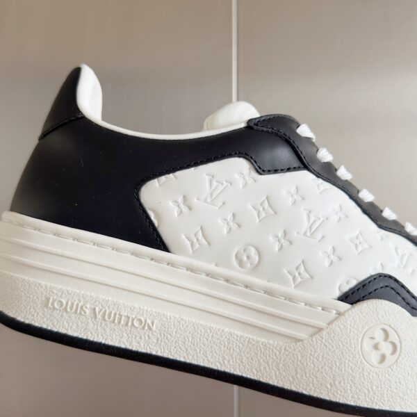 LV GROOVY the Year of the Loong Restricted Sneakers - Image 7