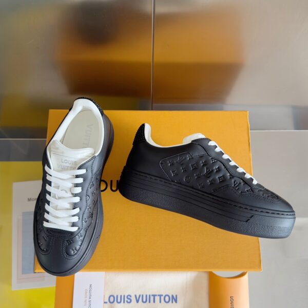 LV GROOVY the Year of the Loong Restricted Sneakers - Image 5