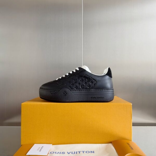 LV GROOVY the Year of the Loong Restricted Sneakers - Image 6