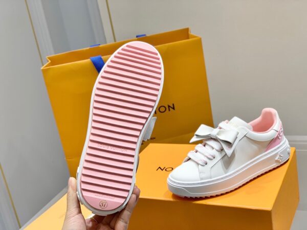 LV thick soled white shoes - Image 8