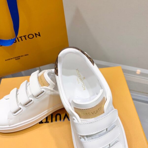 LV pendant buckle thick soled white shoes - Image 6